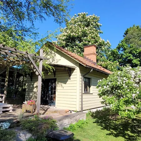 Nurmenuku Suvemaja Апартаменты Таллин